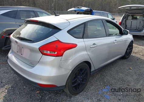 2016 Ford Focus Se z USA, uszkodzony, nr VIN 1FADP3K21GL407269
